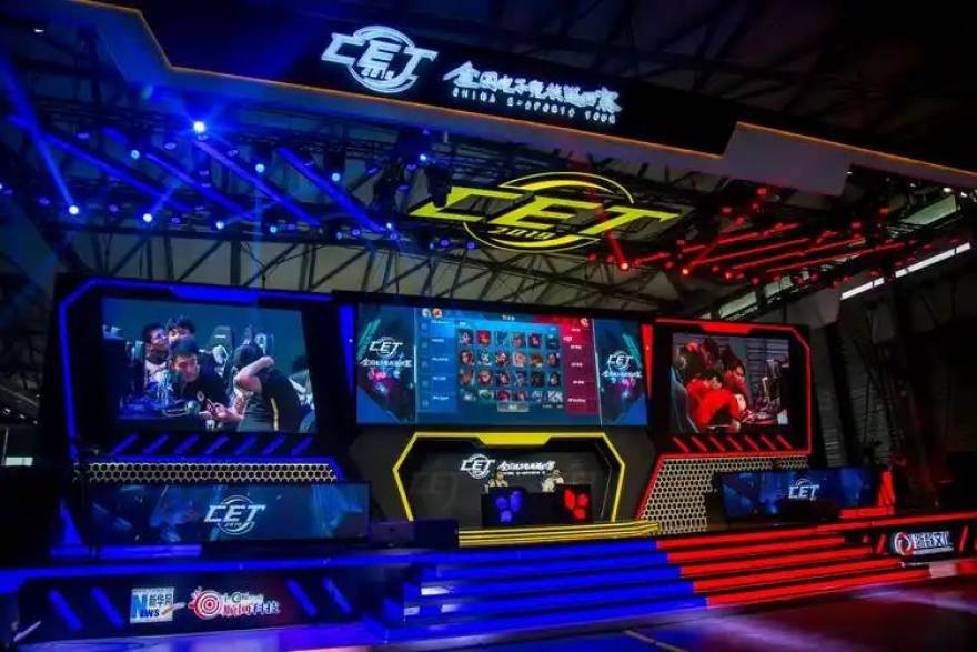 从替补席到指挥核心：一位CS2选手的两年角色重塑与赛场读秒